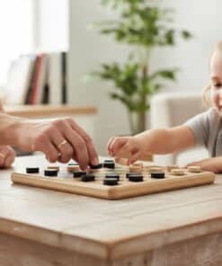 LP62001 retro drughts game lifestyle